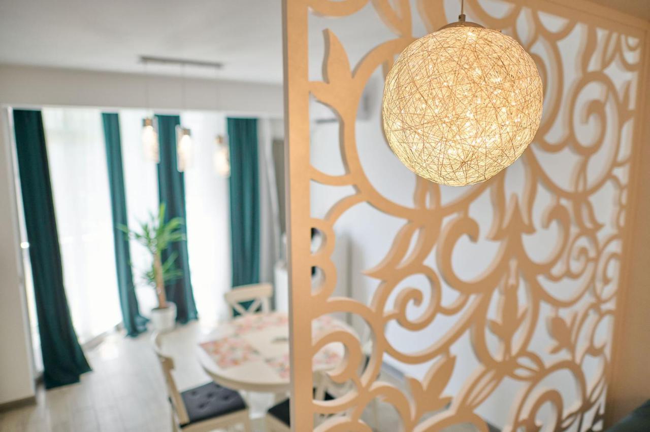 Provence Apartment In Spa N Pool Resort Mamaia Eksteriør billede
